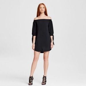 SALE!! OFF THE SHOULDER BLACK DRESS